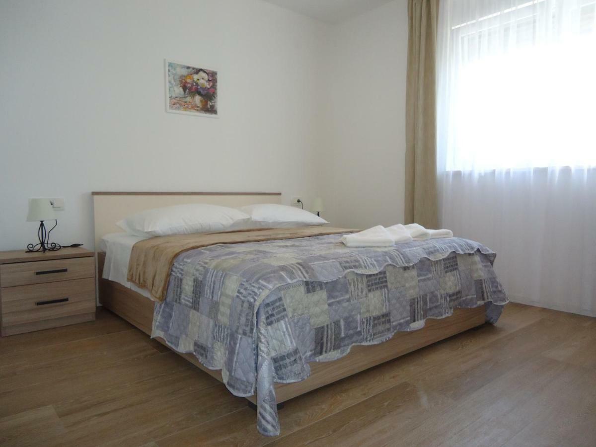 Apartment Pipe Малинска Экстерьер фото