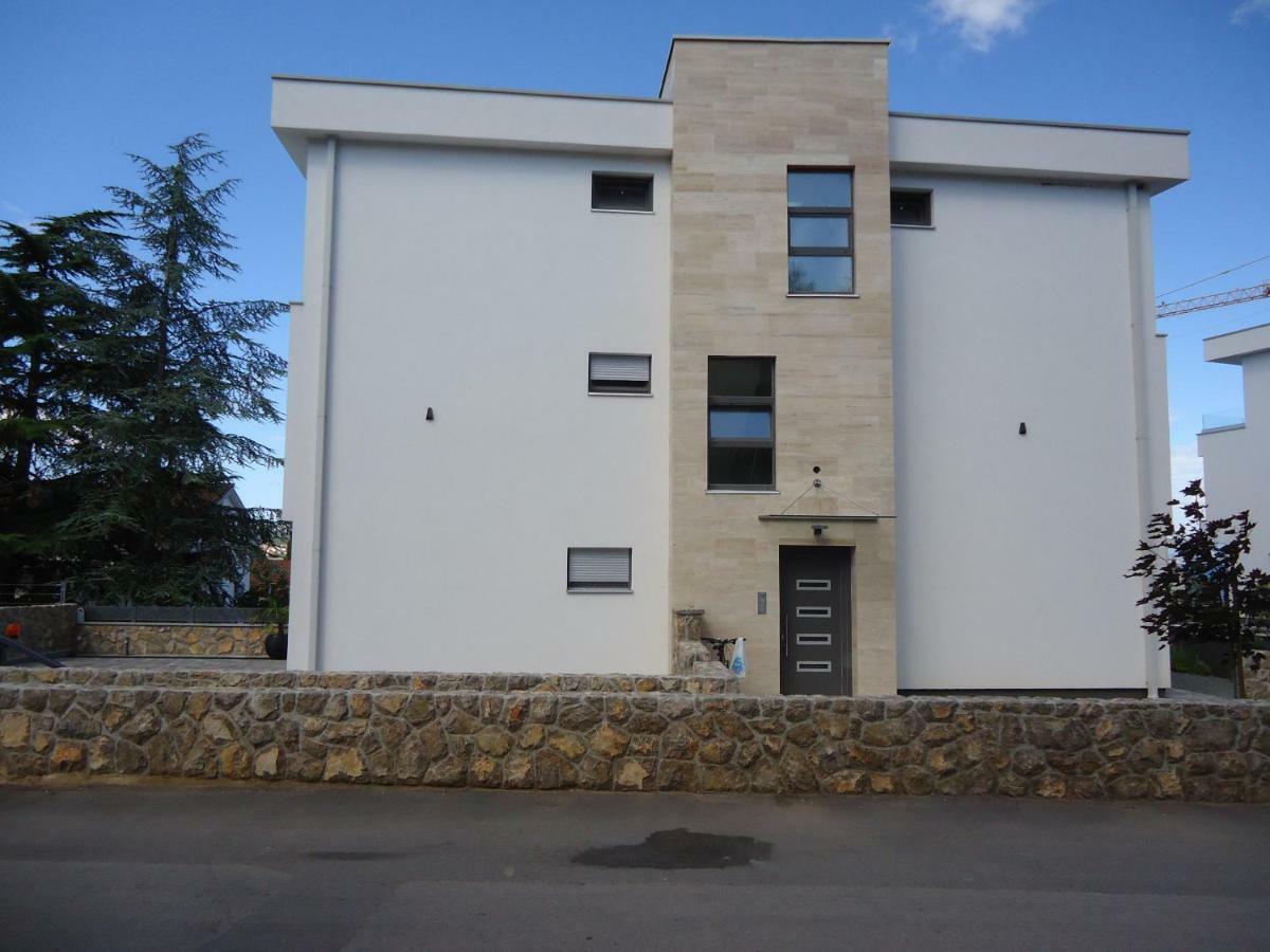 Apartment Pipe Малинска Экстерьер фото